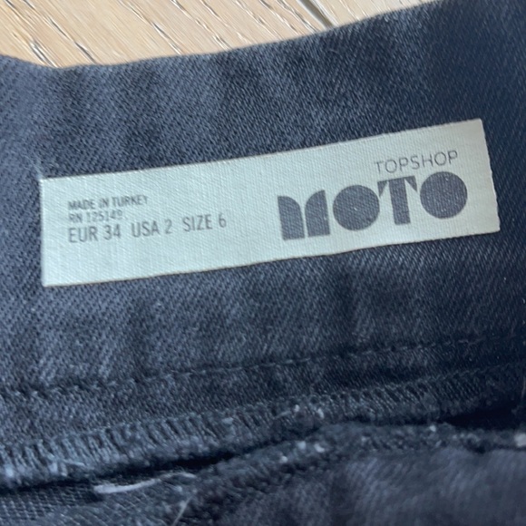 Topshop Studded Black Denim Mini Skirt US 2 - Picture 2 of 3